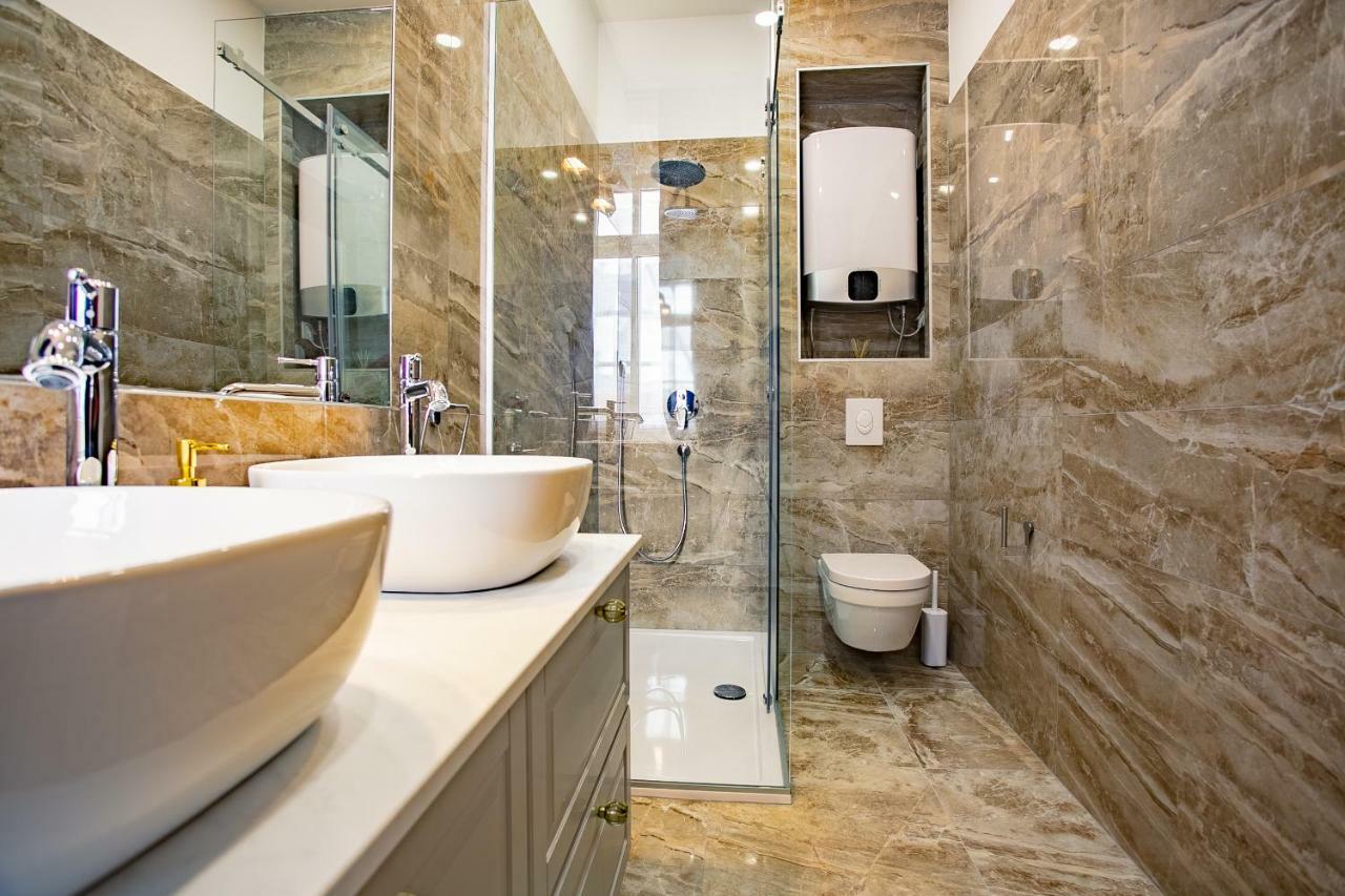 Best4Stay Luxury Rooms Сплит Екстериор снимка
